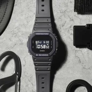 ساعت مچی مردانه کاسیو G-SHOCK مدل DW-5610UU-8DR